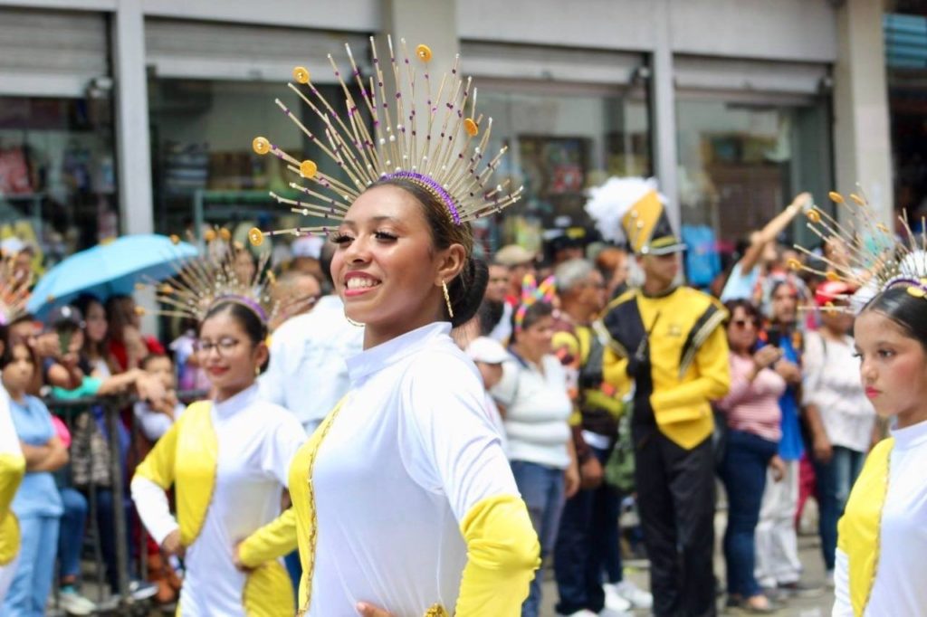 San Juan de los Morros celebra desfile de Carnavales Guárico 2025